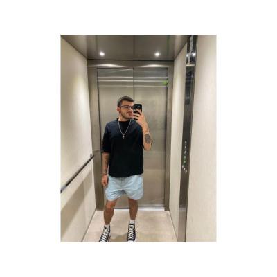 MADRID TIENE ALGO NUEVO. . . Y SOY YO: