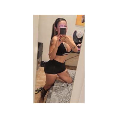 COMPLACIENTE SEDUCTORA Y CACHONDA