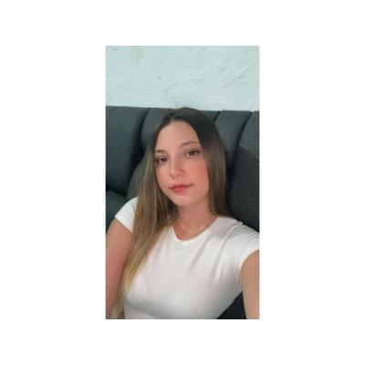 NAOE LATINA CON GANAS DE CONOCERTE