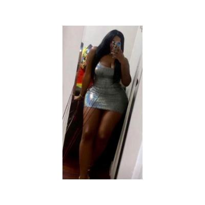 MUY CALIENTICA, FIESTERA Y CACHONDA