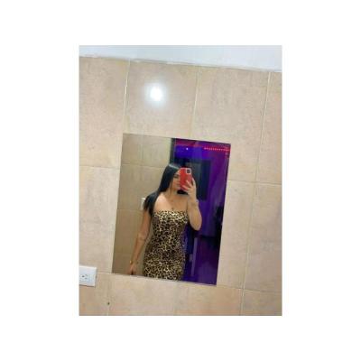 SOFIA  , CARIÑOSA Y NUEVA