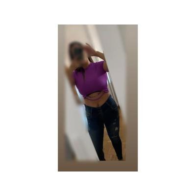 DIVIERTETE CONMIGO ESTARE POR POCO TIEMPO