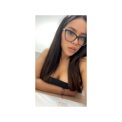 NINFÓMANA COMPLACIENTE, DISPUESTA PARA TI