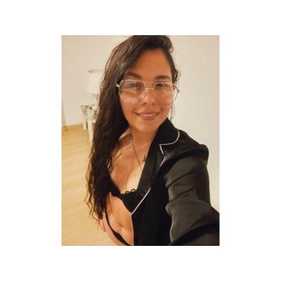 GRECIA LINDA CHICA CUERPO NATURAL