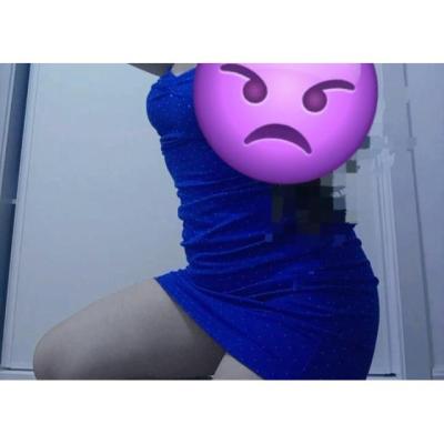 NOEMI LATINA GUAPÍSIMA DE PASO POR AQUÍ