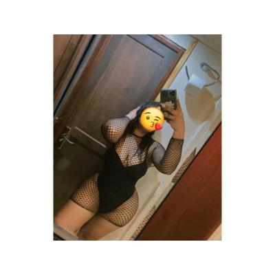 VANESSA PRECIOSA VENEZOLANA RELLENITA