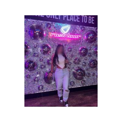 DIVIERTETE CONMIGO ESTARE POR POCO TIEMPO