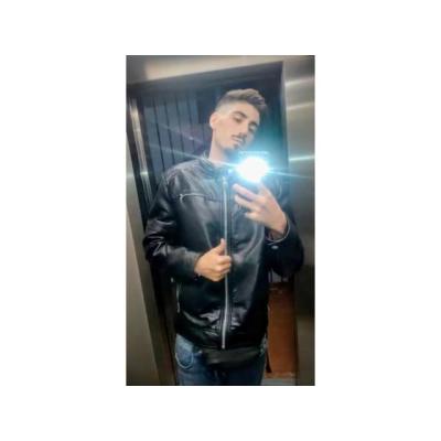 Masculino  twins hetero curioso