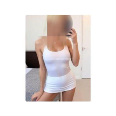 MELANIA ARGENTINA RUBIA DE VUELTA EN IBIZA