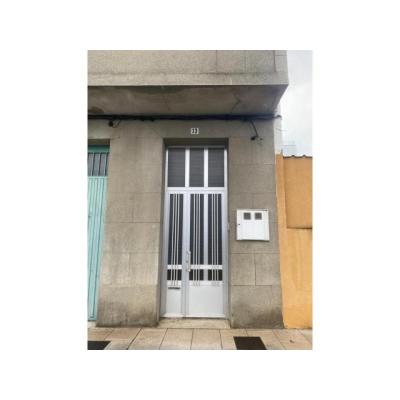 SE ALQUILAN HABITACIONES TODOS LOS SERVICIOS