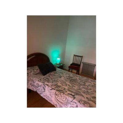 SE ALQUILAN HABITACIONES TODOS LOS SERVICIOS