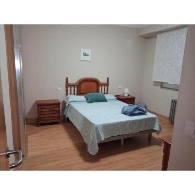 SE ALQUILAN HABITACIONES TODOS LOS SERVICIOS