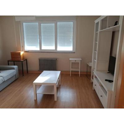 SE ALQUILAN HABITACIONES TODOS LOS SERVICIOS