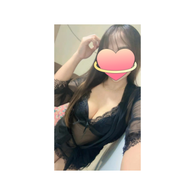 Nueva asiática muy cariñosa en Girona