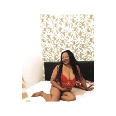 PASIÓN Y LUJURIA CON EXPLOSIVA VENEZOLANA