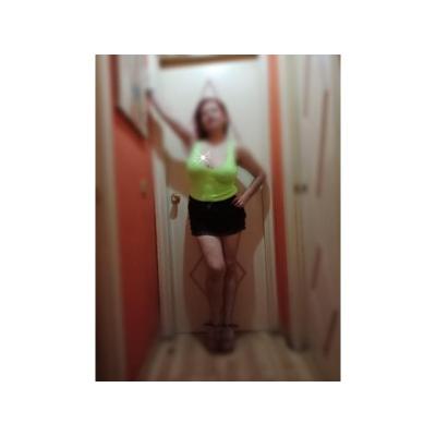 DULCE LA PELIRROJA QUE ENCIENDE MIRADAS