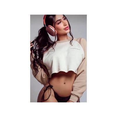 EXPLOSIVA LATINA A TÚ ALCANCE