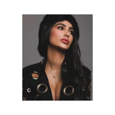 EXPLOSIVA LATINA A TÚ ALCANCE