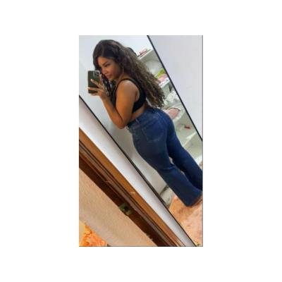 Exotica y atractiva morena