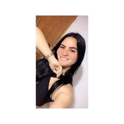 PERRITA ADICTA A MAMAR Y SACAR LECHE