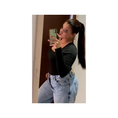 UNA POLLA BABOSITA EN MI COÑITO