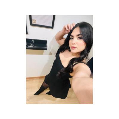ORIANA JUGUETONA