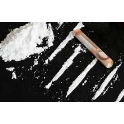 Latina fiestera solita en casa