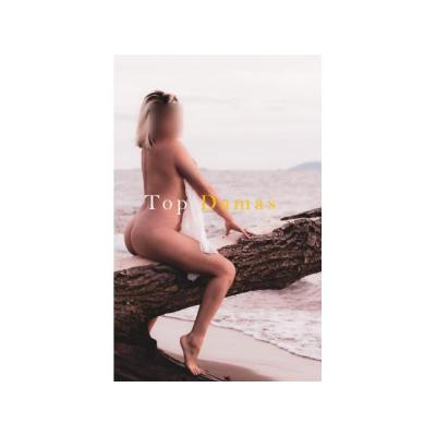 Roxy, me encanta jugar. . . .