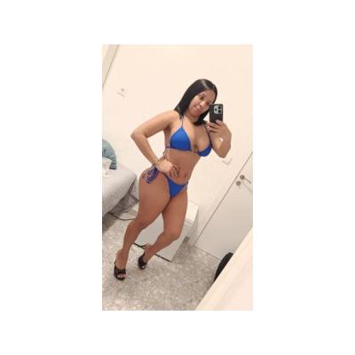 LA MORENA DE TUS SUEÑOS , FOLLADORA A TOPE