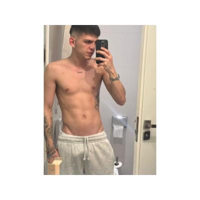 DULCE SONRISA , COLOMBIANO 23AÑOS