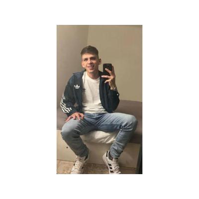 DULCE SONRISA , COLOMBIANO 23AÑOS