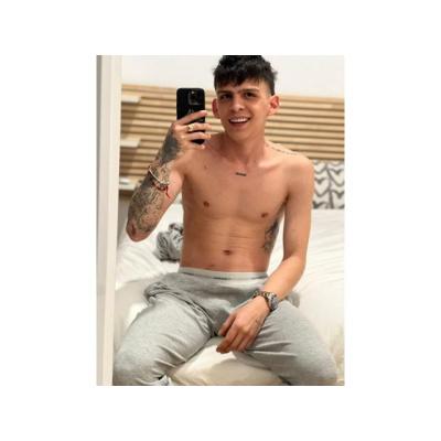 DULCE SONRISA , COLOMBIANO 23AÑOS