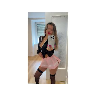 NIKOL HERMOSA ESPAÑOLA CANARIA NOVEDAD