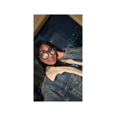 CHARLOTT UNA SEXY JOVENCITA