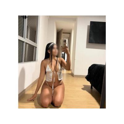 VIVETE UNA PORNO CONMIGO  SALIDAS