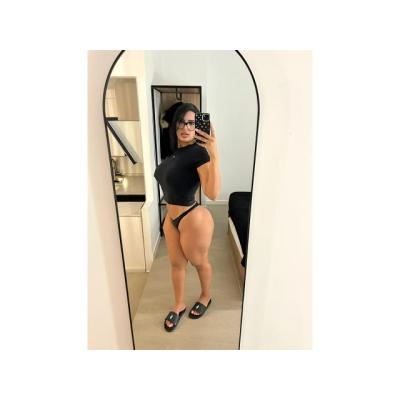 GIORGINA JOVENCITA MULATA VENEZOLANA CURVY