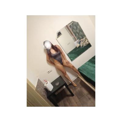 SENSUAL Y DESCOMPLICADA / SALIDAS