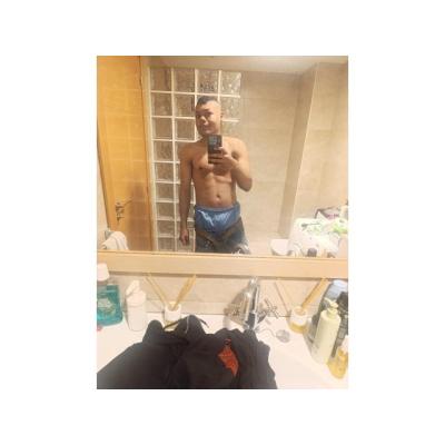 Gary fiestero por la zona