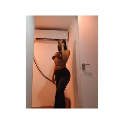 CAROLINA HERMOSA COLOMBIANA RECIEN LLEGADA