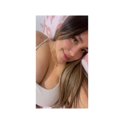 FIESTERA, AMOROSA Y MUY ATREVIDA
