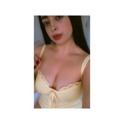 ESTEFY COLOMBIANA GUAPÍSIMA RECIÉN LLEGADA