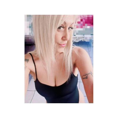 KARINA ARGENTINA RUBIA EXPLOSIVA MADURITA