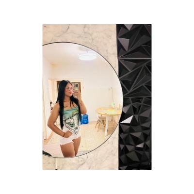 EXÓTICA TE LA COMO CON ELEGANCIA