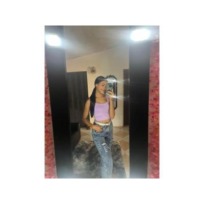 EXÓTICA VENEZOLANA FLACA 19 AÑOS