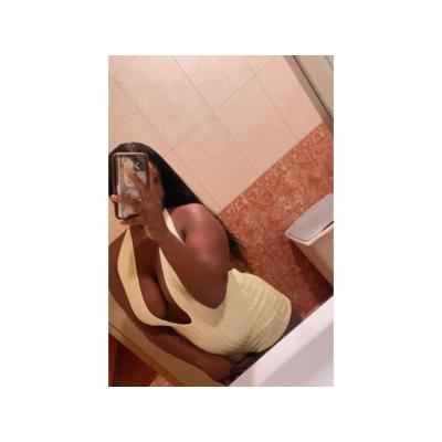 DAYANA JOVENCITA MULATA COLOMBIANA GUAPÍSIMA