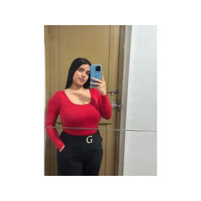 ENROLLADA ADICTA AL BUEN SEXO Y BUENA POLLA