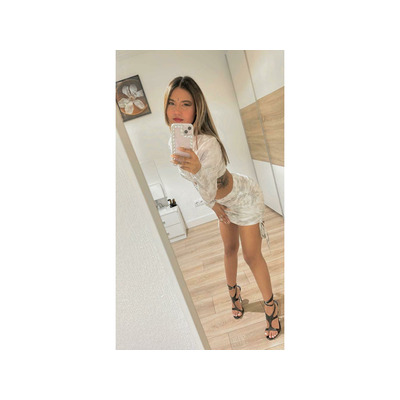 CRISTAL VENEZOLANA JOVENCITA MASAJISTA