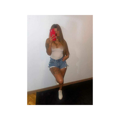 Amigas disponibles.
