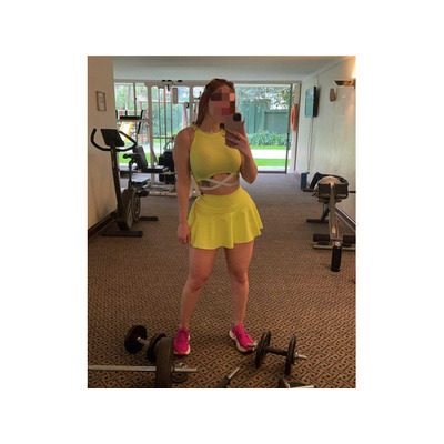 CHICA DULCE DE 24 AÑOS CON GANAS DE JUGAR