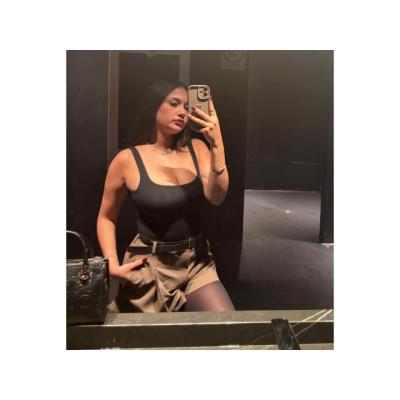 Ana, encanto y curvas irresistibles